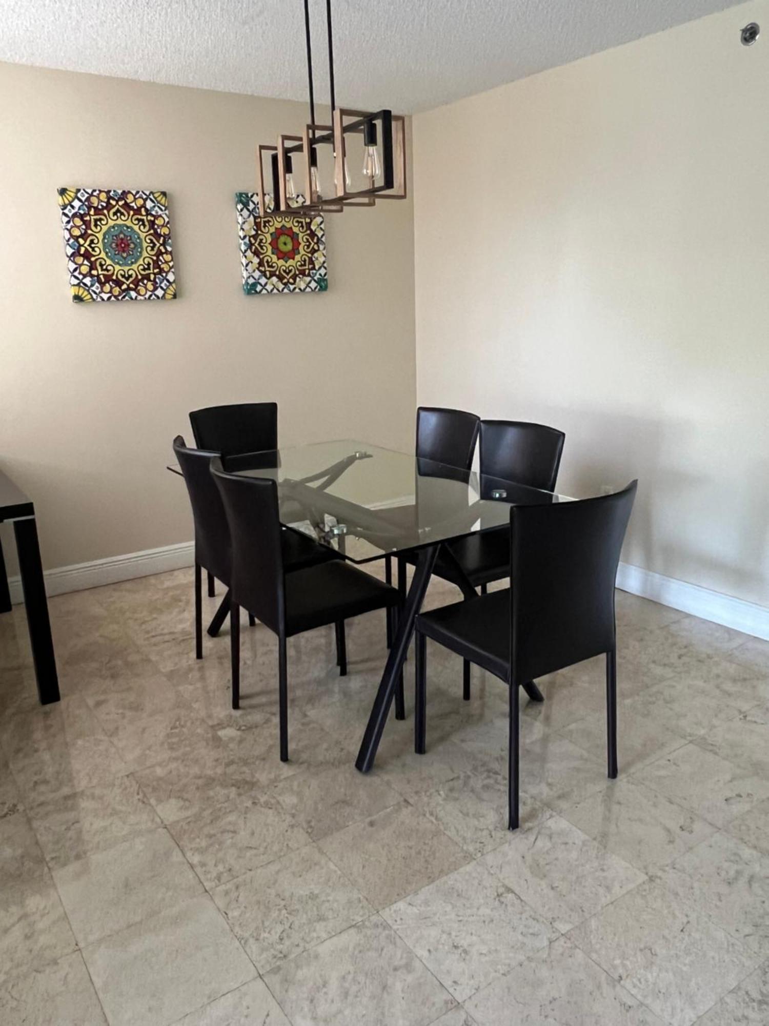 Ferienwohnung Renovated 2/2 Unit At Yacht Club/Aventura Exterior foto