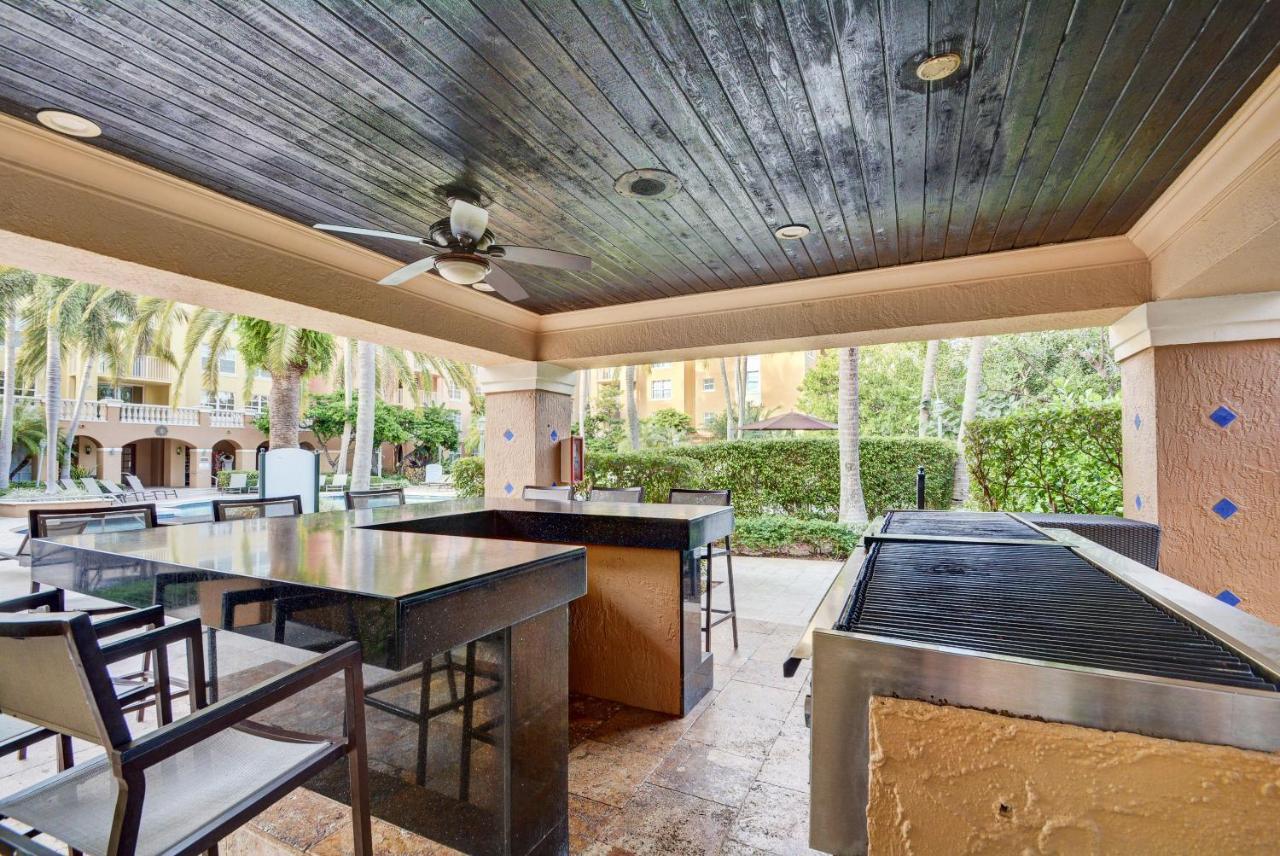 Ferienwohnung Renovated 2/2 Unit At Yacht Club/Aventura Exterior foto